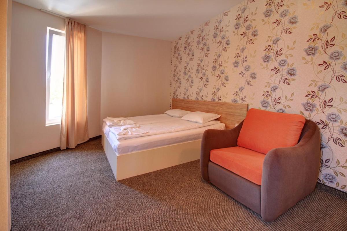 Hotel Mida Обзор Экстерьер фото